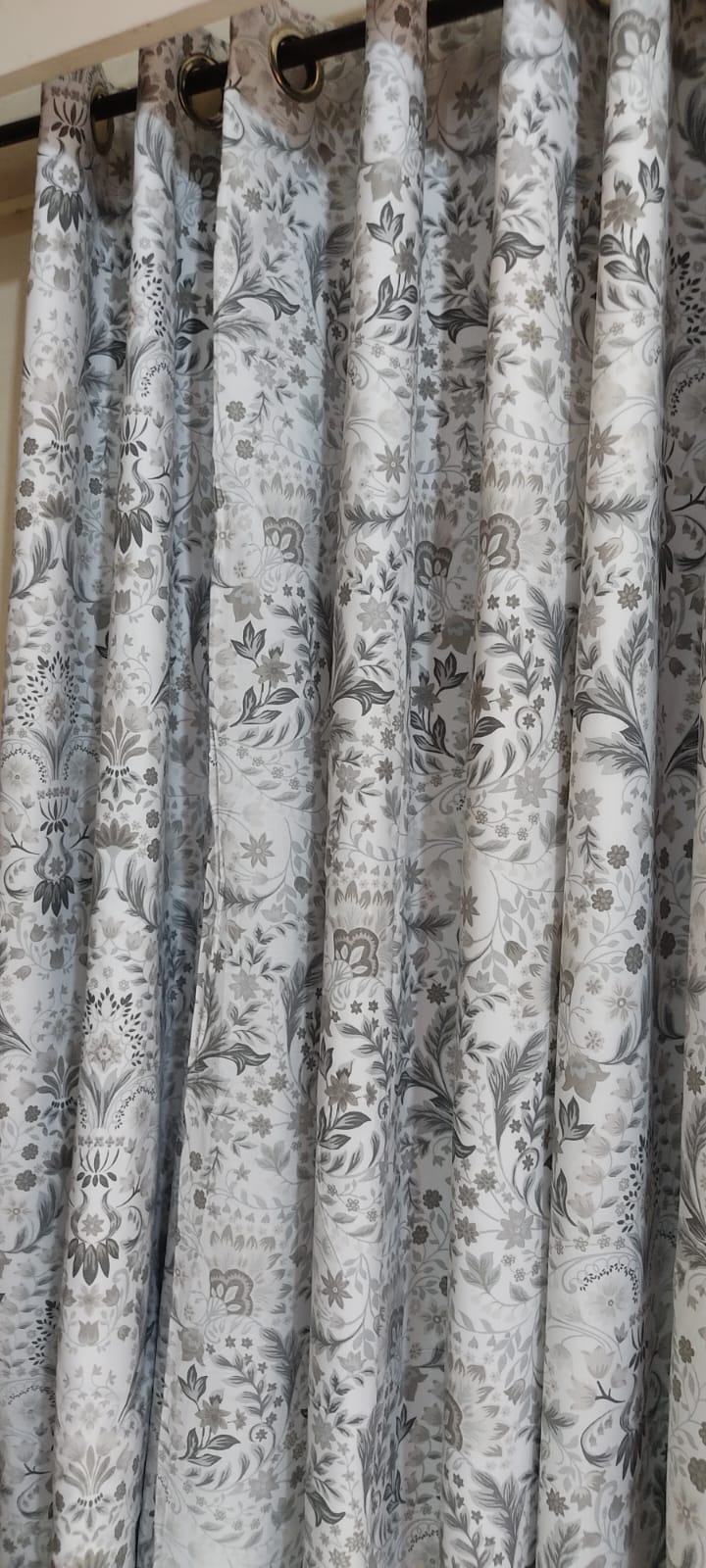 Trendy Cotton Classic White & Grey Printed Curtain