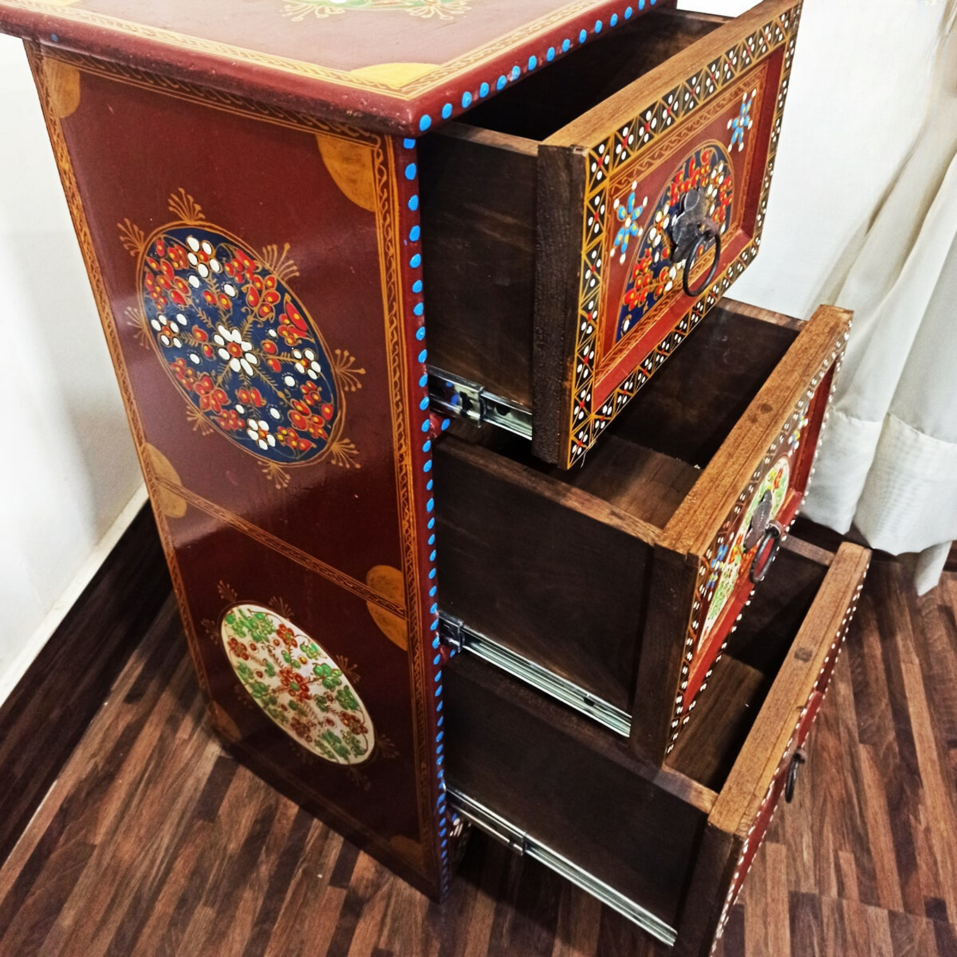 Wooden Chester 3 Drawer Traditional
