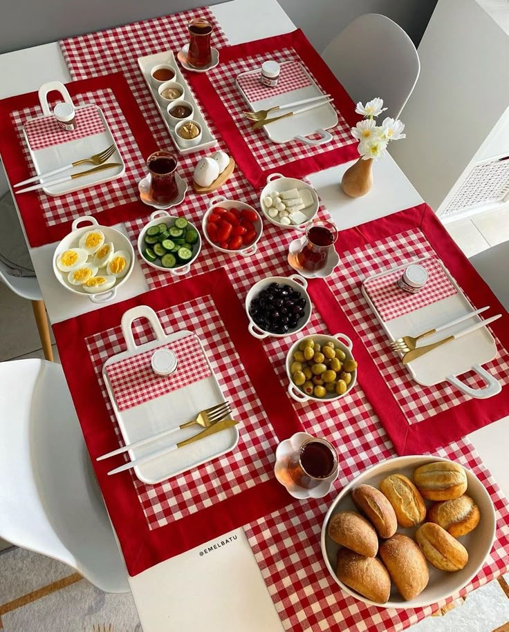 Best Table Runner Place Mat Set - Trendy Pakistan