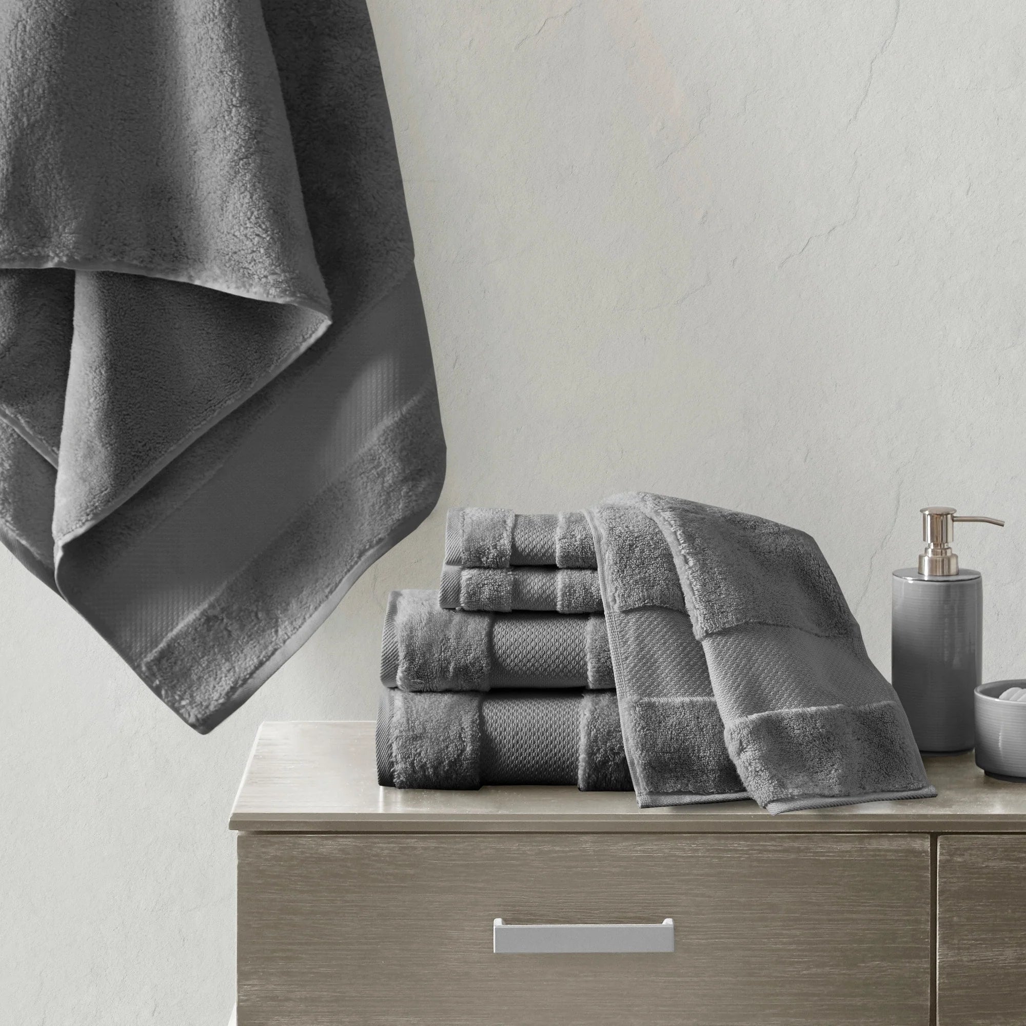 Luxurious 100% Turkish Cotton Bath Towel – Ultra Soft & Highly Absorbent - Trendy Pakistan
