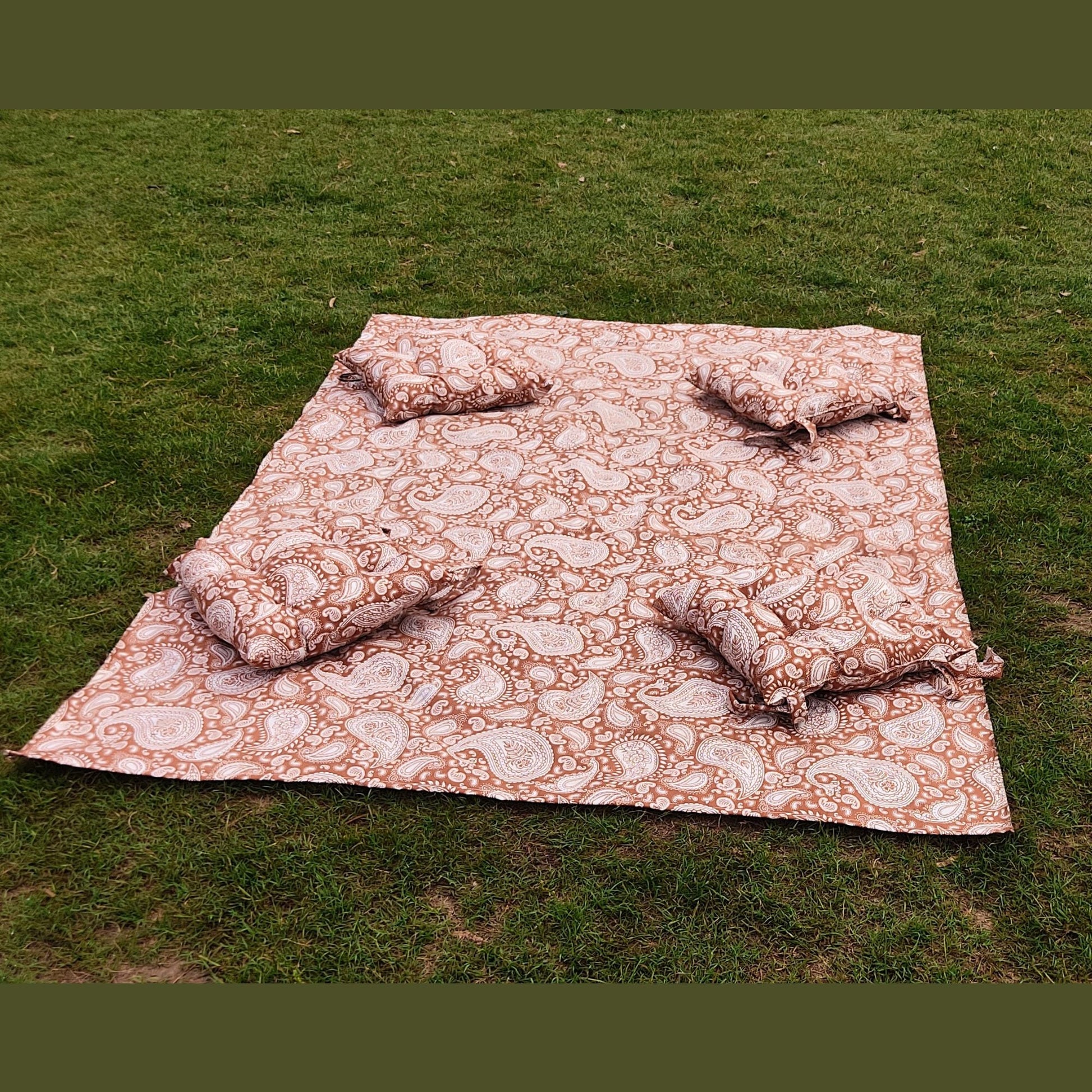 Outoor Picnic Mat with Floor Cushion | Fluffy Thick Fabric Picnic Mat | Dinning Matts - Trendy Pakistan