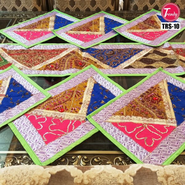 Best Hand Embroidery Runner And Place Mat Set - Trendy Pakistan